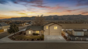 908 Kaley Street Fruita Exterior sunset